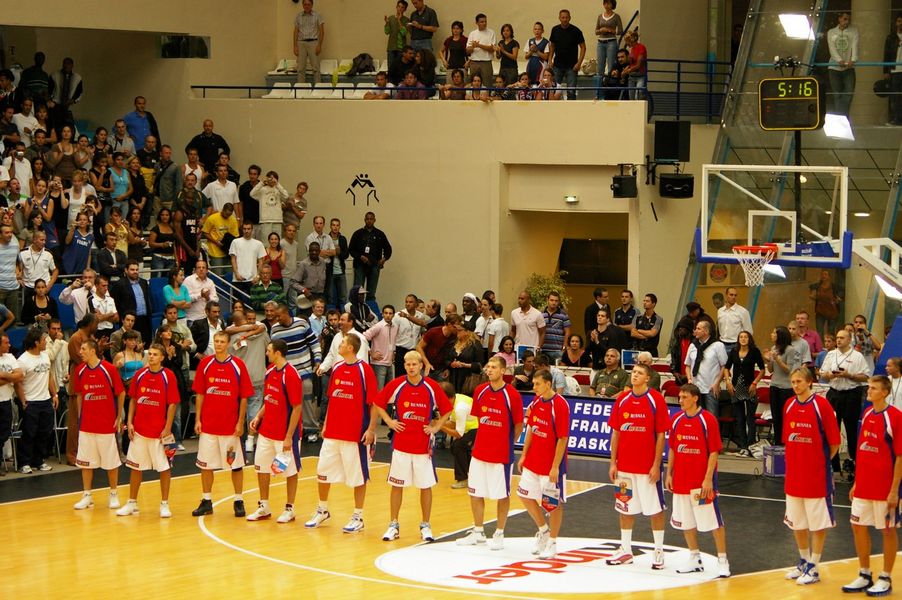 Basket Tournoi de Paris France Russie: Basket - France Russie 19 08 2007 - 067